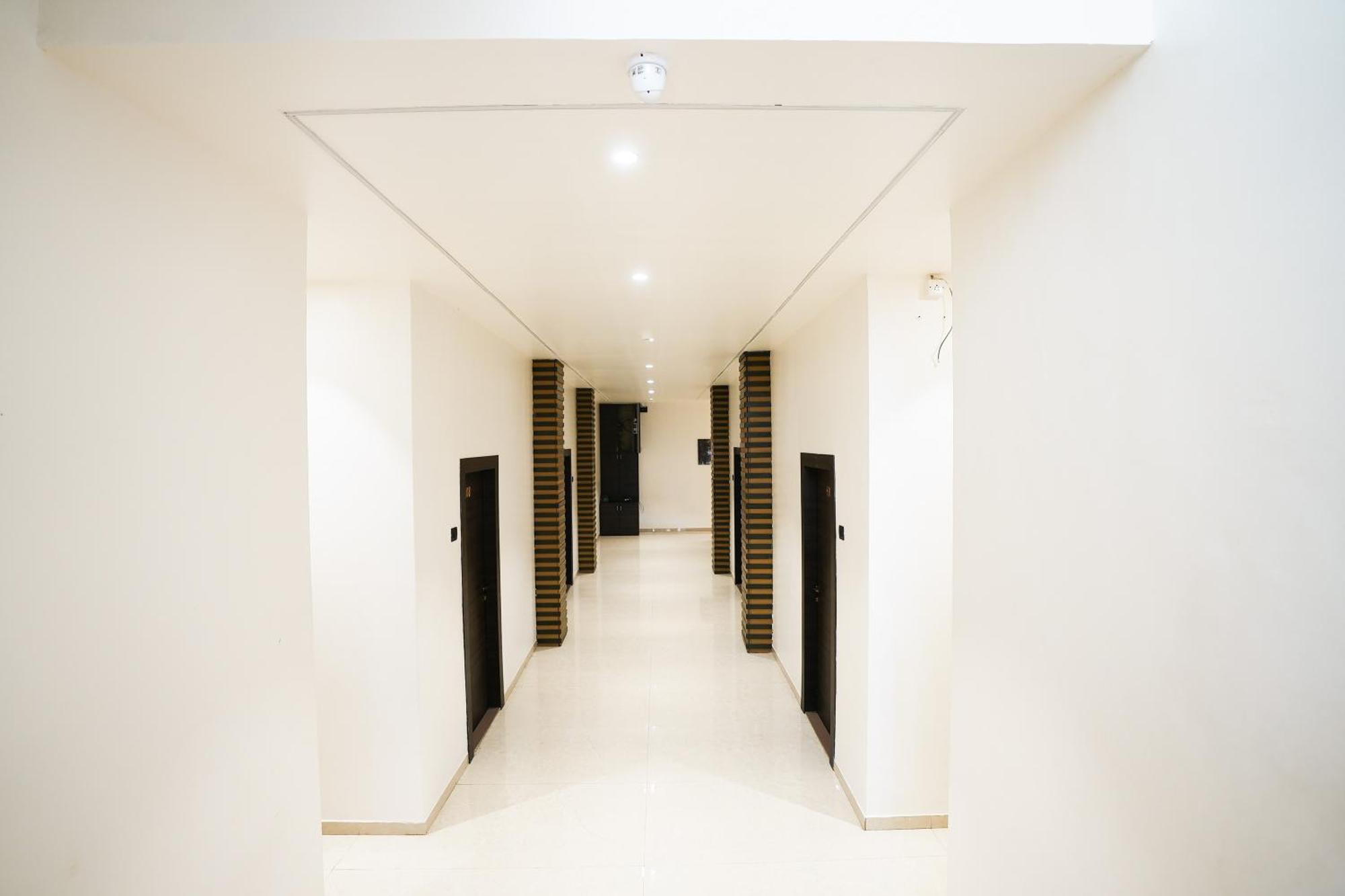 Madhav Residency Hotel & Banquet, Kalyan, Mumbai ภายนอก รูปภาพ
