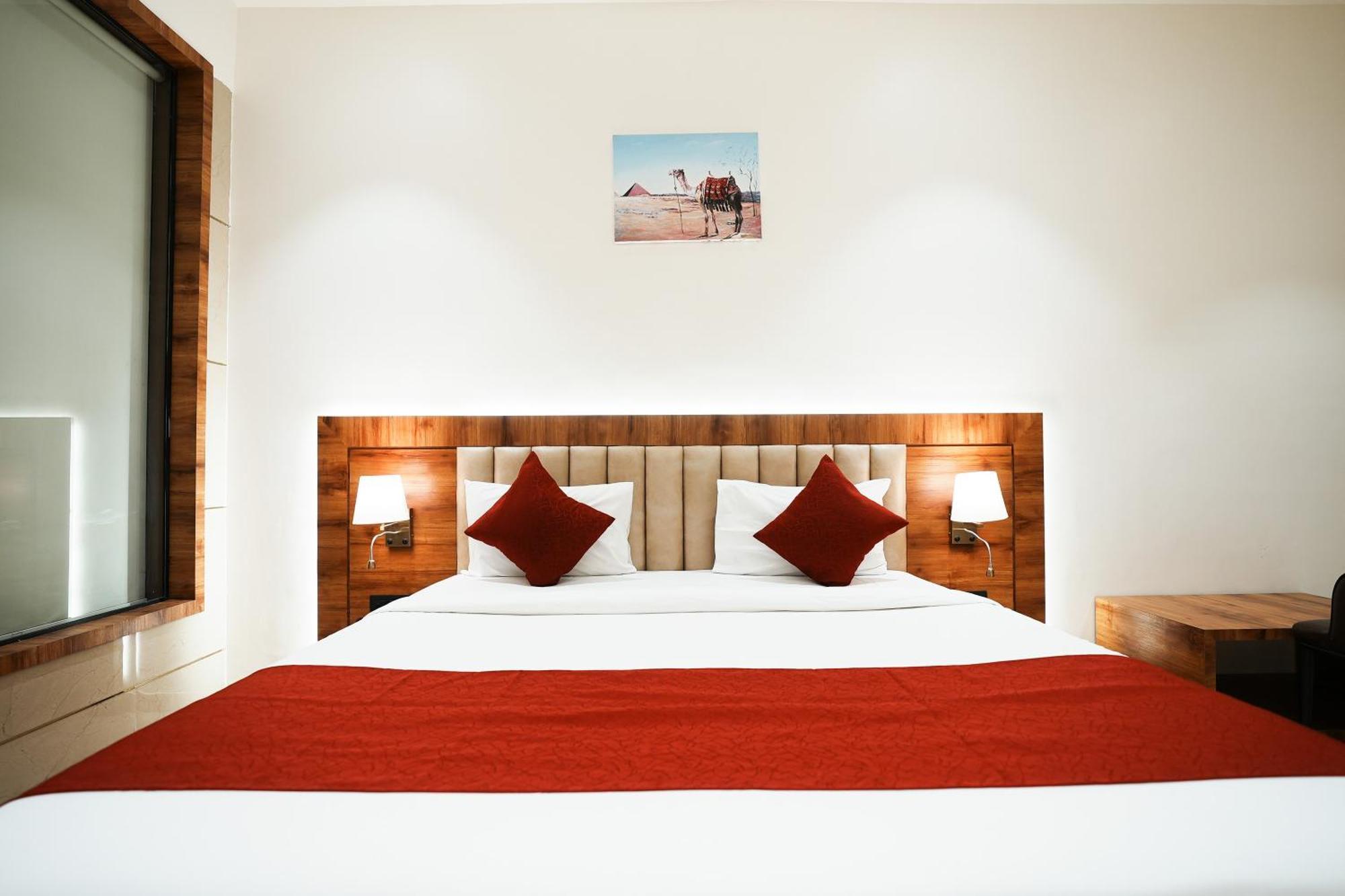 Madhav Residency Hotel & Banquet, Kalyan, Mumbai ภายนอก รูปภาพ