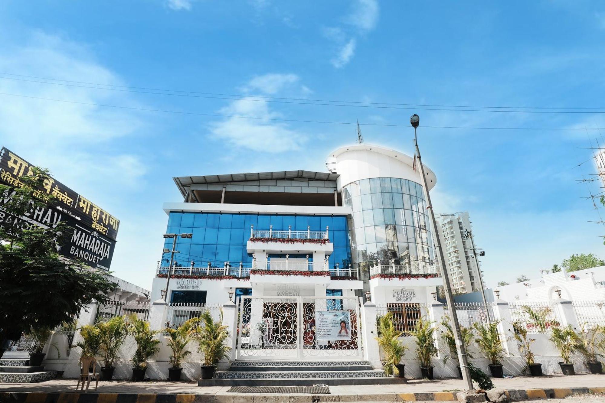 Madhav Residency Hotel & Banquet, Kalyan, Mumbai ภายนอก รูปภาพ