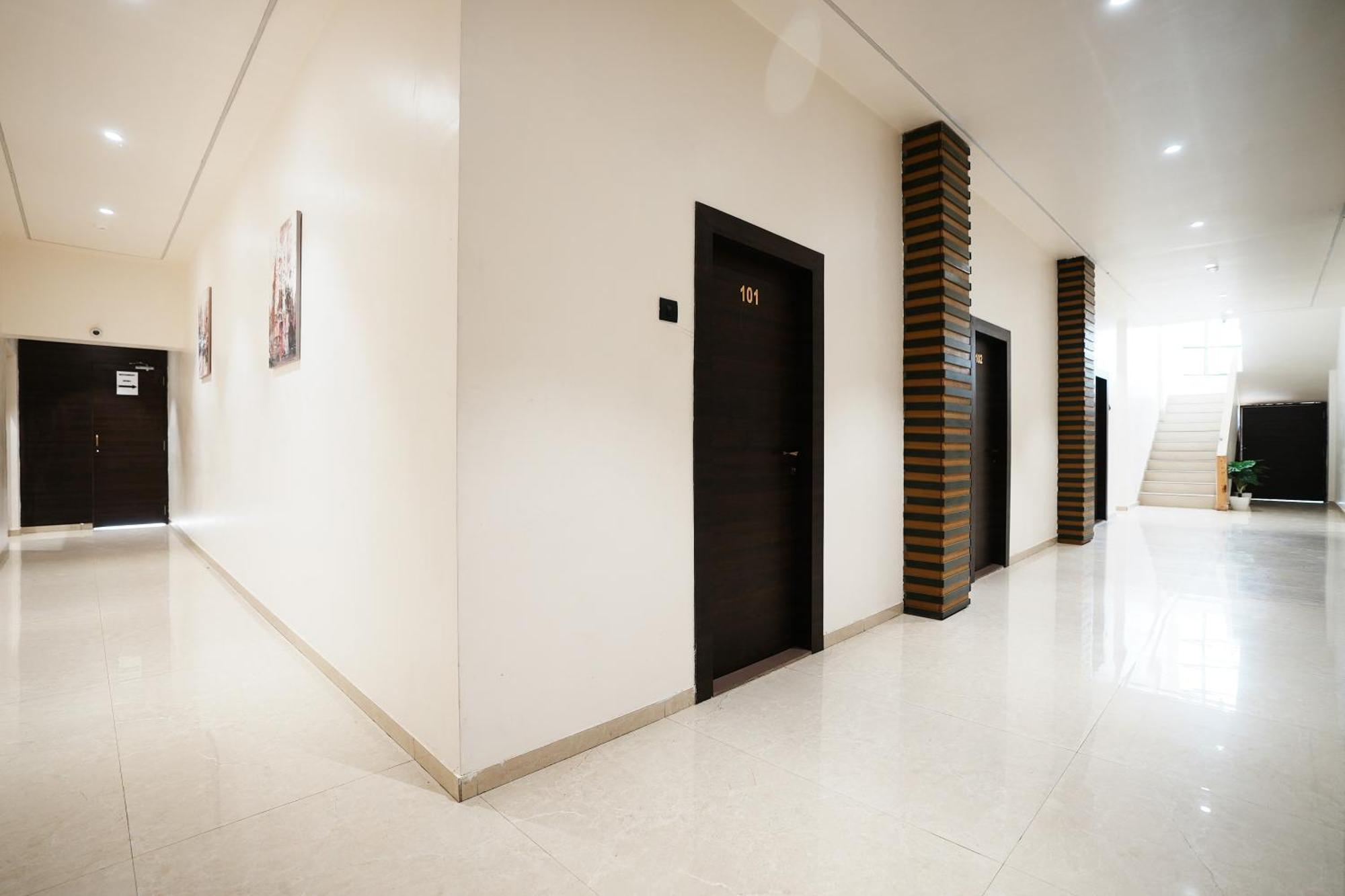 Madhav Residency Hotel & Banquet, Kalyan, Mumbai ภายนอก รูปภาพ